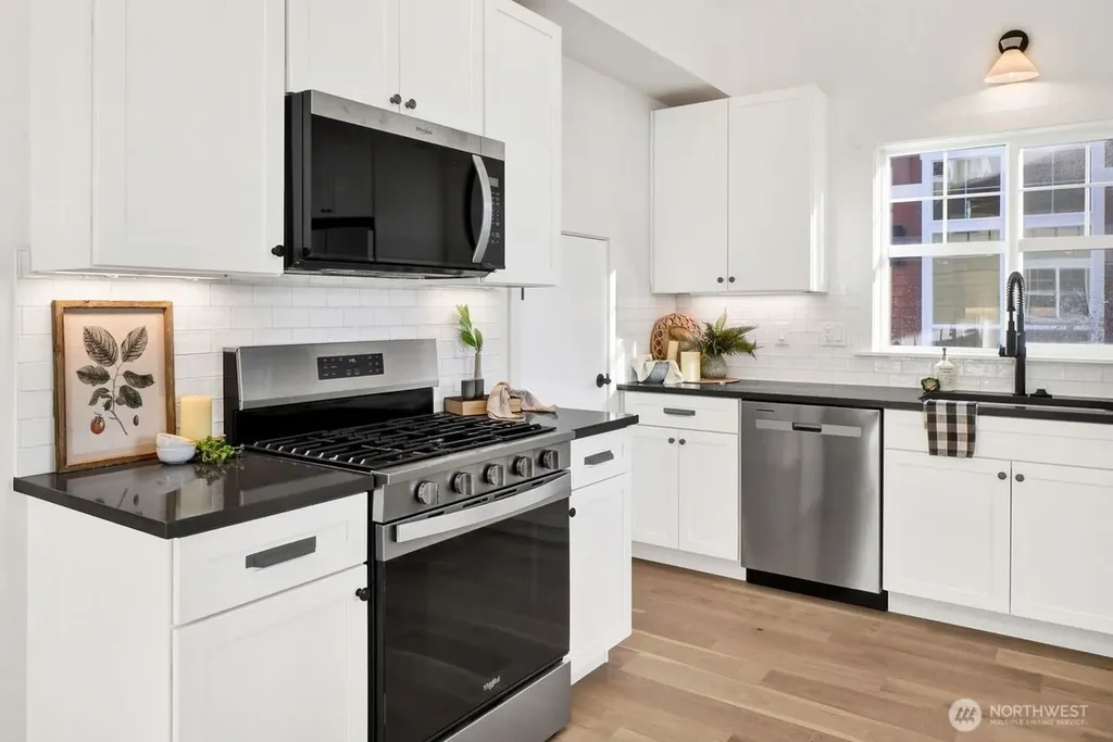 530 E Sunset Drive Bellingham WA 98225