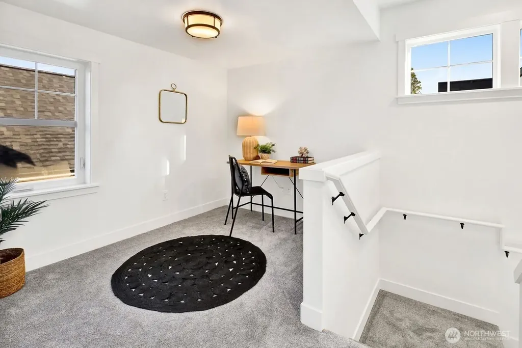 530 E Sunset Drive Bellingham WA 98225