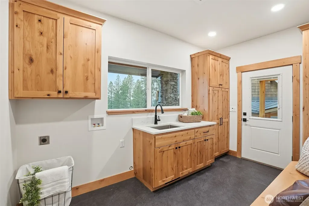 13827 E 46th Avenue Spokane WA 99206