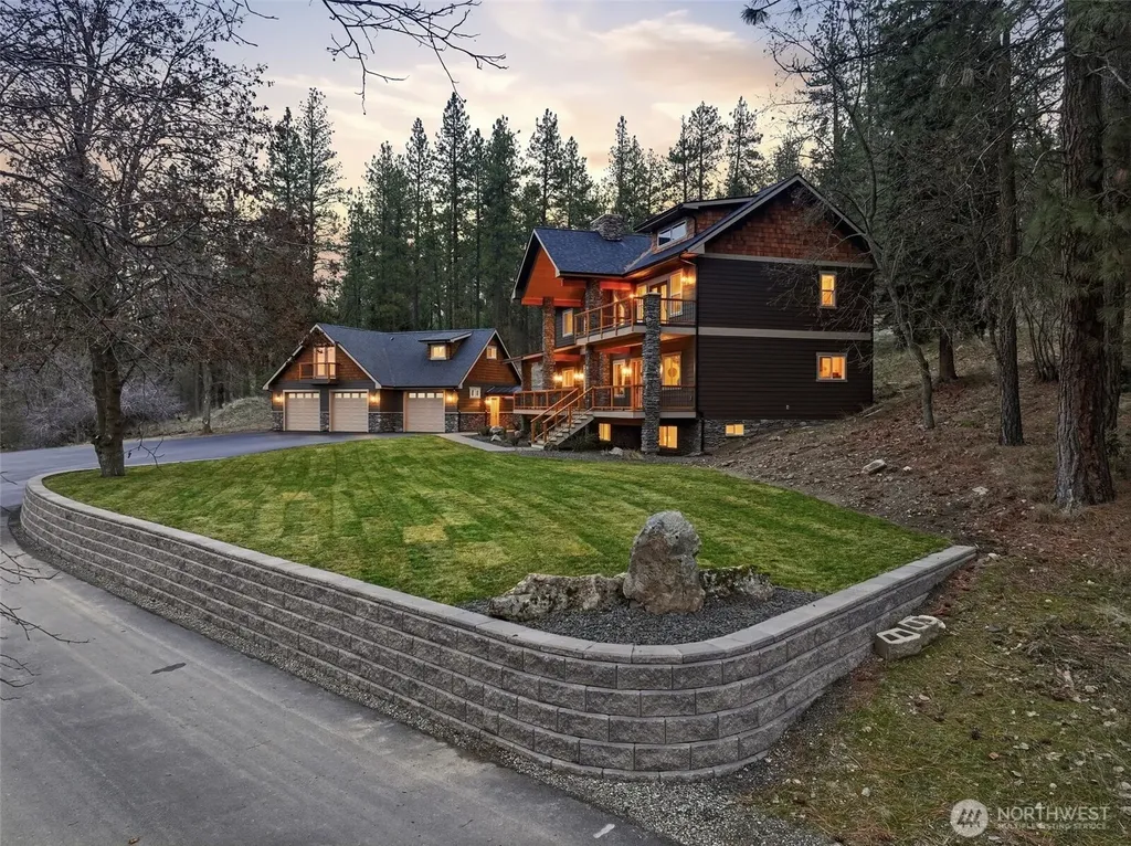 13827 E 46th Avenue Spokane WA 99206