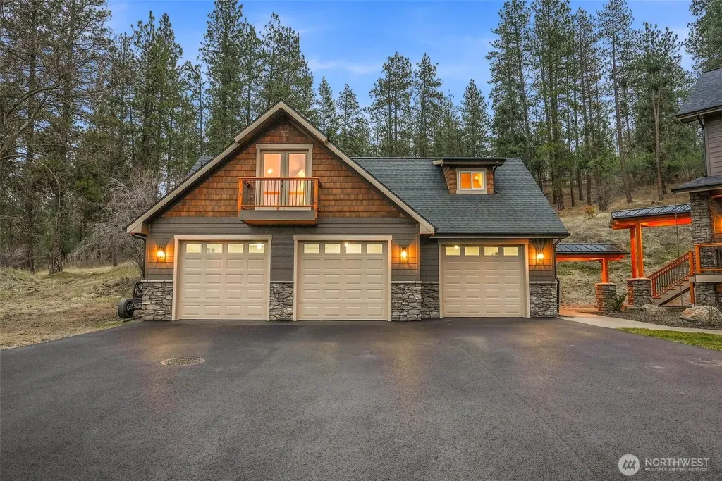13827 E 46th Avenue Spokane WA 99206