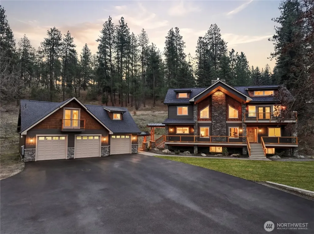 13827 E 46th Avenue Spokane WA 99206
