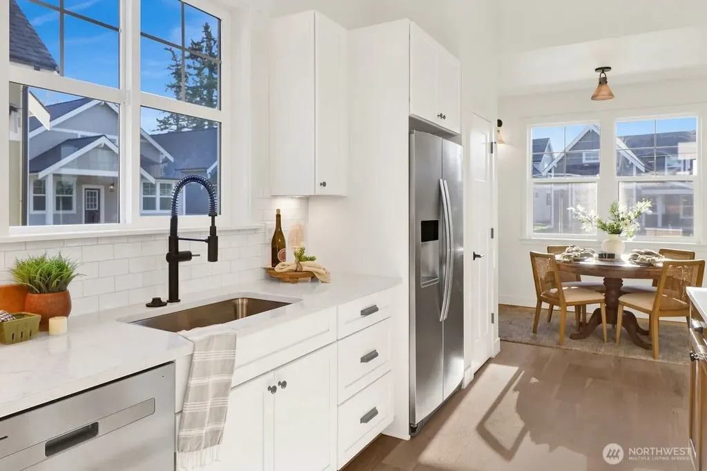 530 E Sunset Drive Bellingham WA 98225
