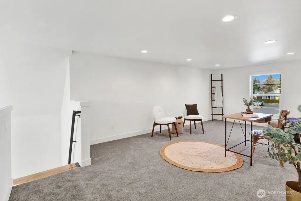 530 E Sunset Drive Bellingham WA 98225
