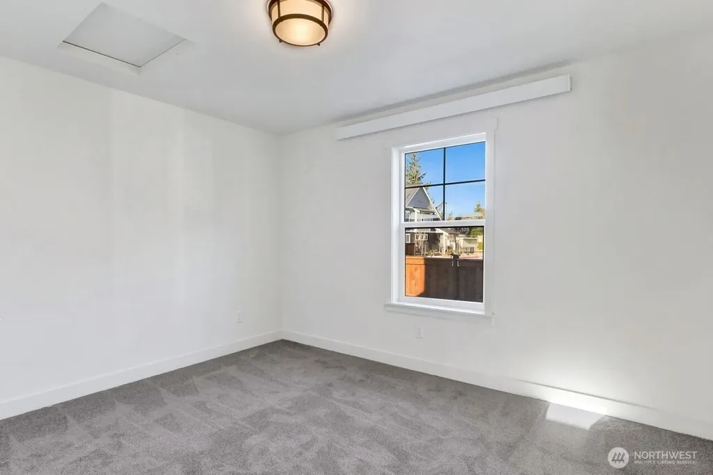 530 E Sunset Drive Bellingham WA 98225