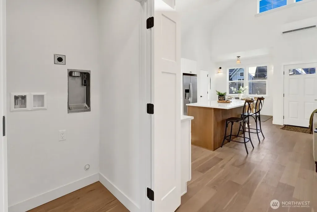 530 E Sunset Drive Bellingham WA 98225