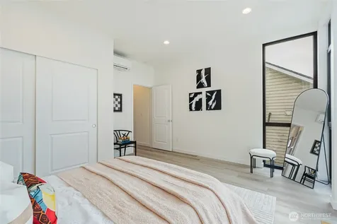 11231 Greenwood Avenue N Seattle WA 98133