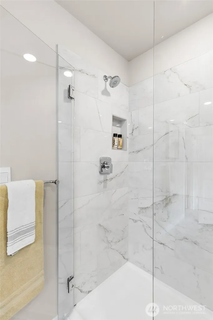 10520 135th Place NE Kirkland WA 98033