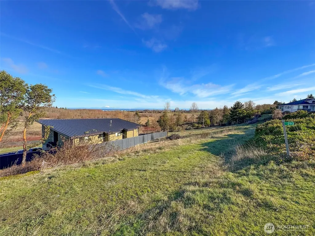 293 Moonlight Drive Sequim WA 98382