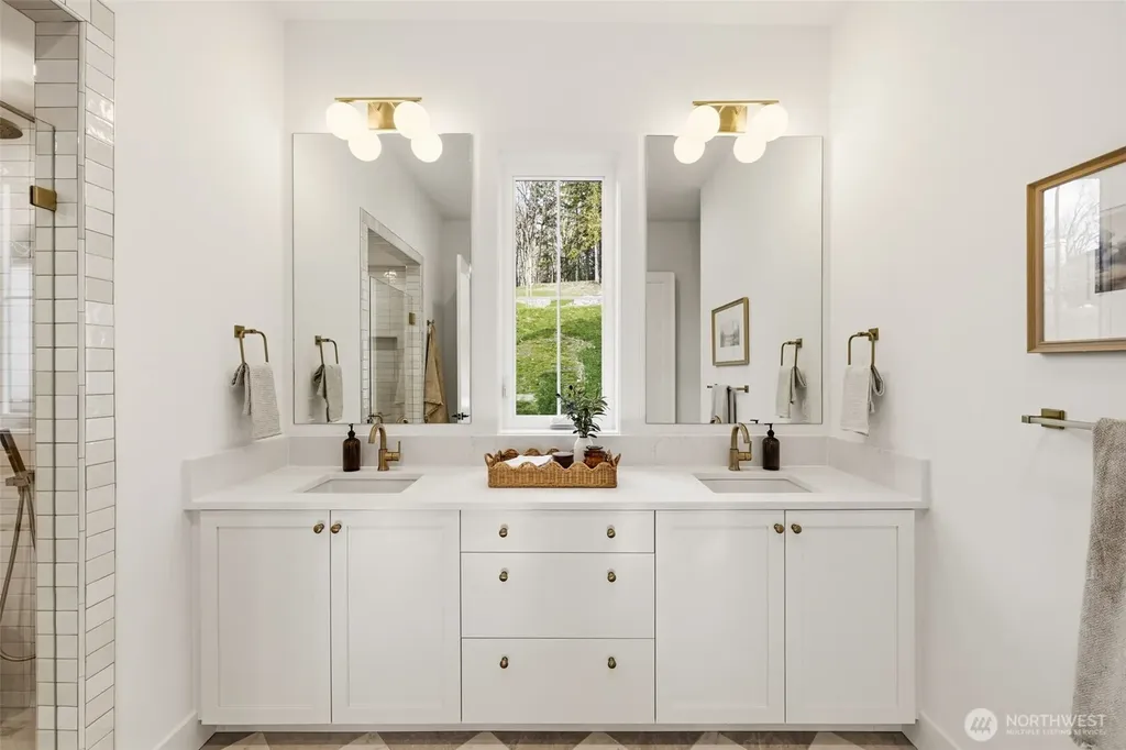 26030 NE 29th Place Redmond WA 98053