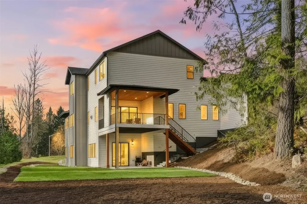 26030 NE 29th Place Redmond WA 98053