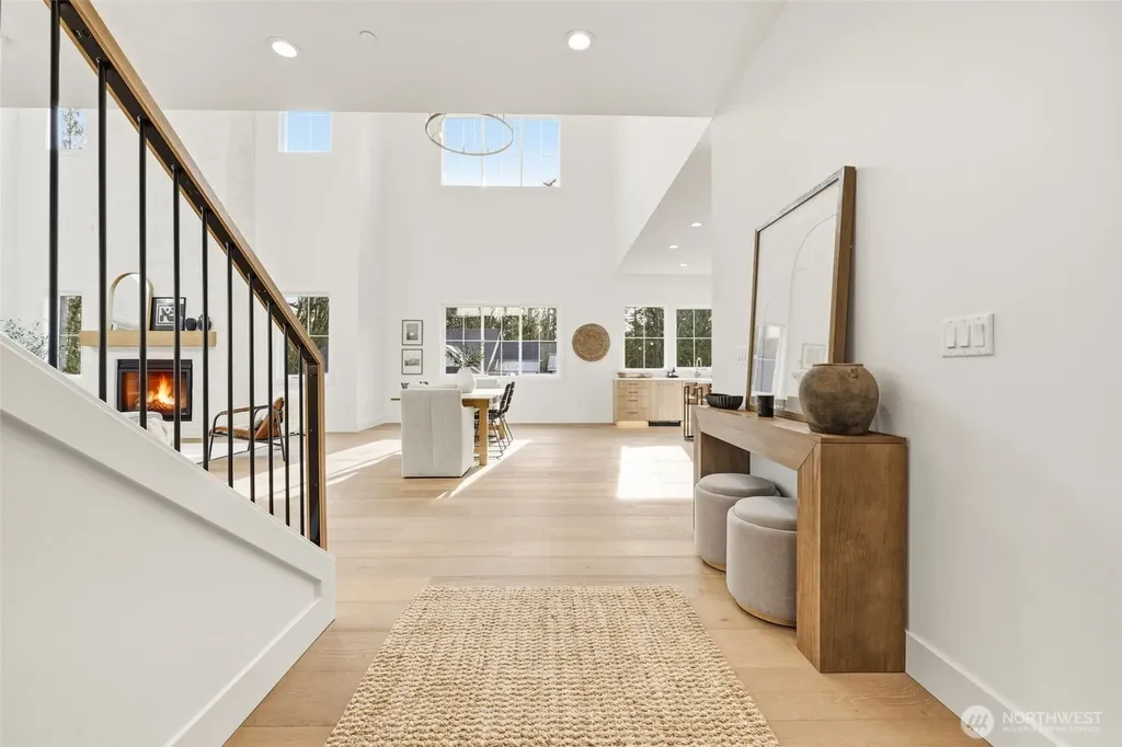 26030 NE 29th Place Redmond WA 98053