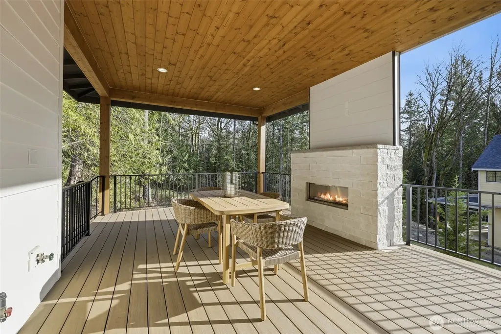 26030 NE 29th Place Redmond WA 98053