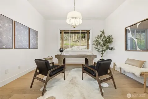 26030 NE 29th Place Redmond WA 98053