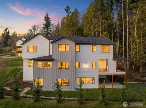 26030 NE 29th Place Redmond WA 98053