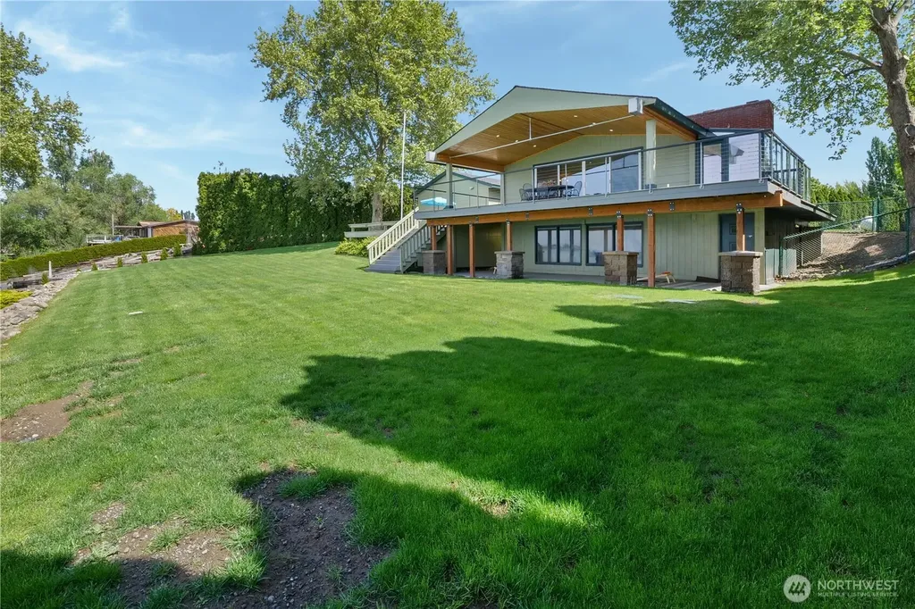 2102 Elgin Road NE Moses Lake WA 98837
