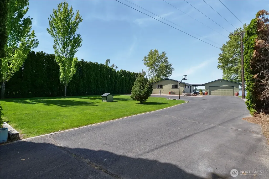2102 Elgin Road NE Moses Lake WA 98837