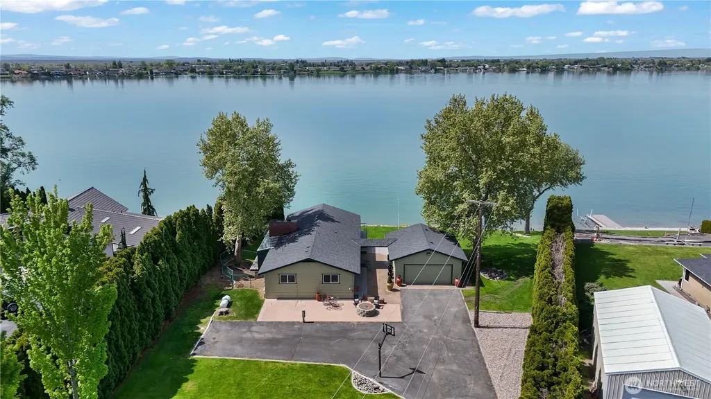 2102 Elgin Road NE Moses Lake WA 98837