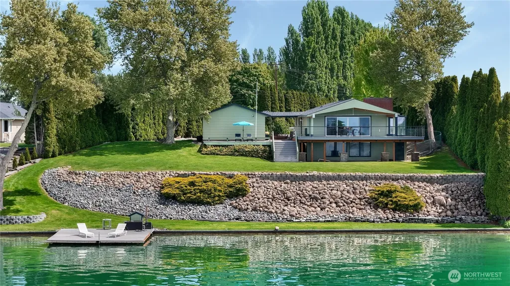 2102 Elgin Road NE Moses Lake WA 98837