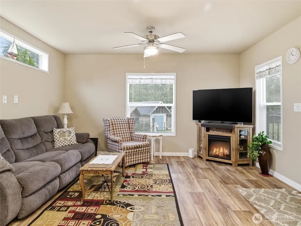 50 SE Foxglove Court Shelton WA 98584