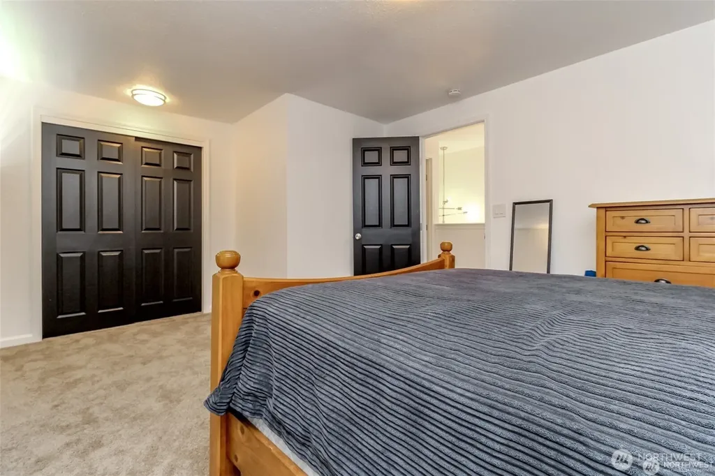 7218 35th Street NW Gig Harbor WA 98335