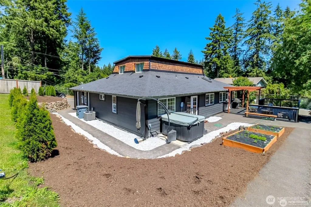 7218 35th Street NW Gig Harbor WA 98335