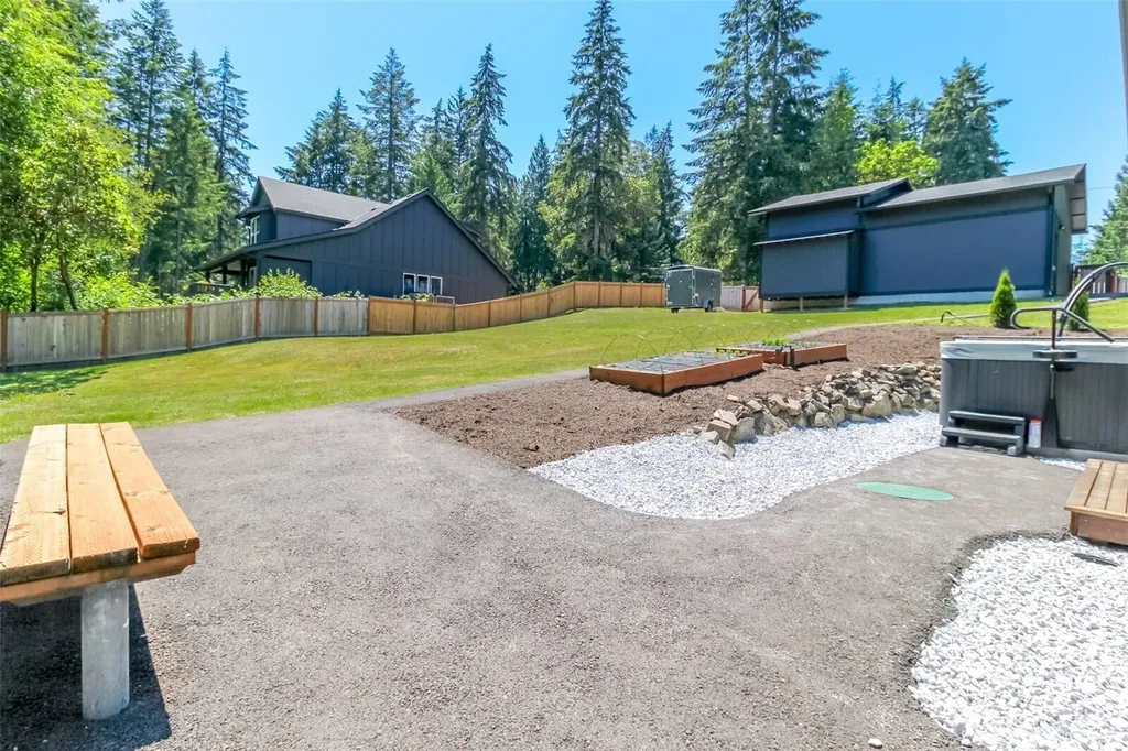 7218 35th Street NW Gig Harbor WA 98335