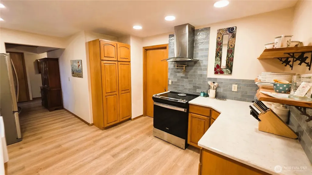 30708 N Place Ocean Park WA 98640