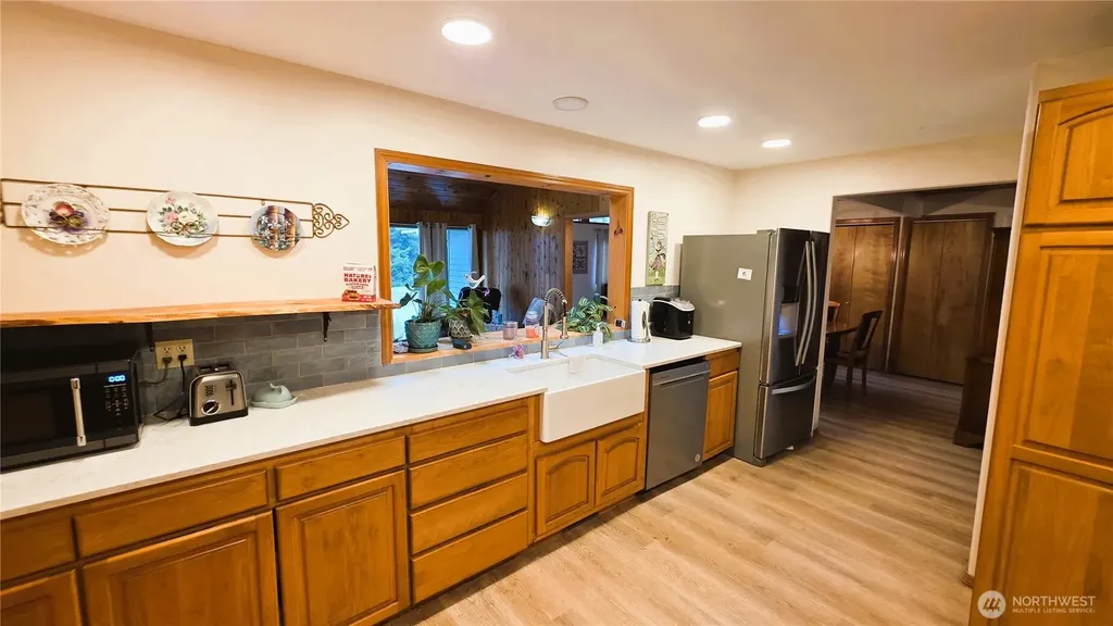 30708 N Place Ocean Park WA 98640