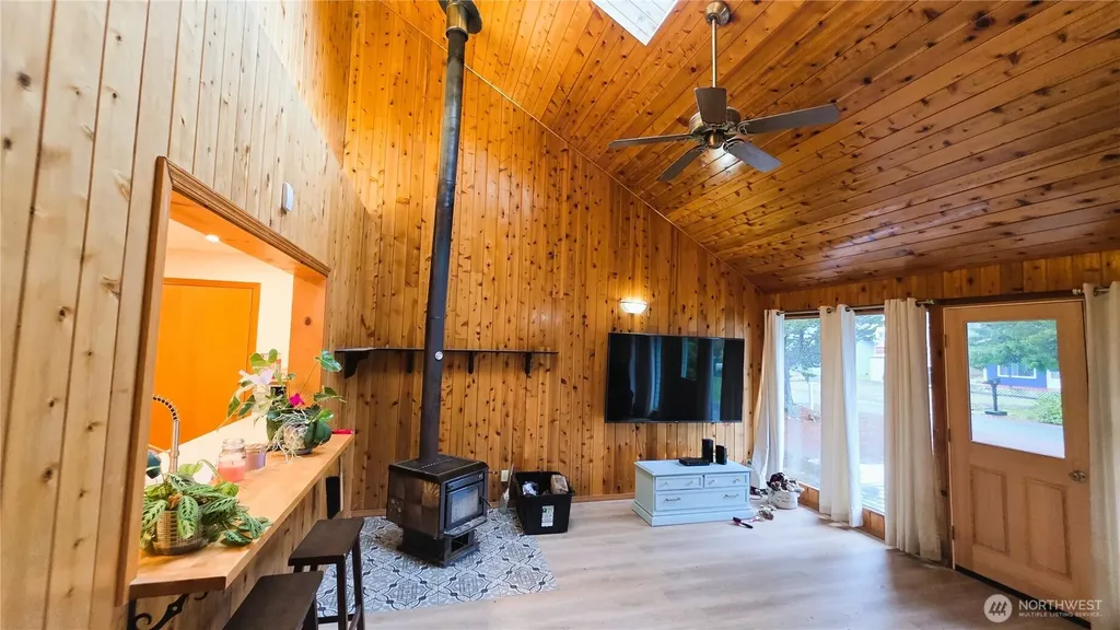 30708 N Place Ocean Park WA 98640