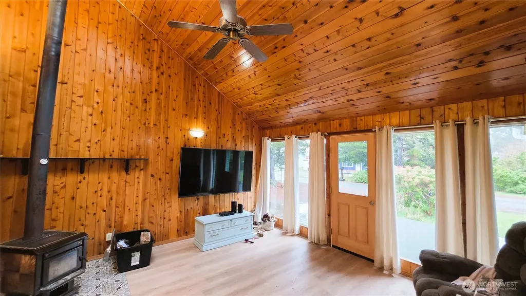 30708 N Place Ocean Park WA 98640