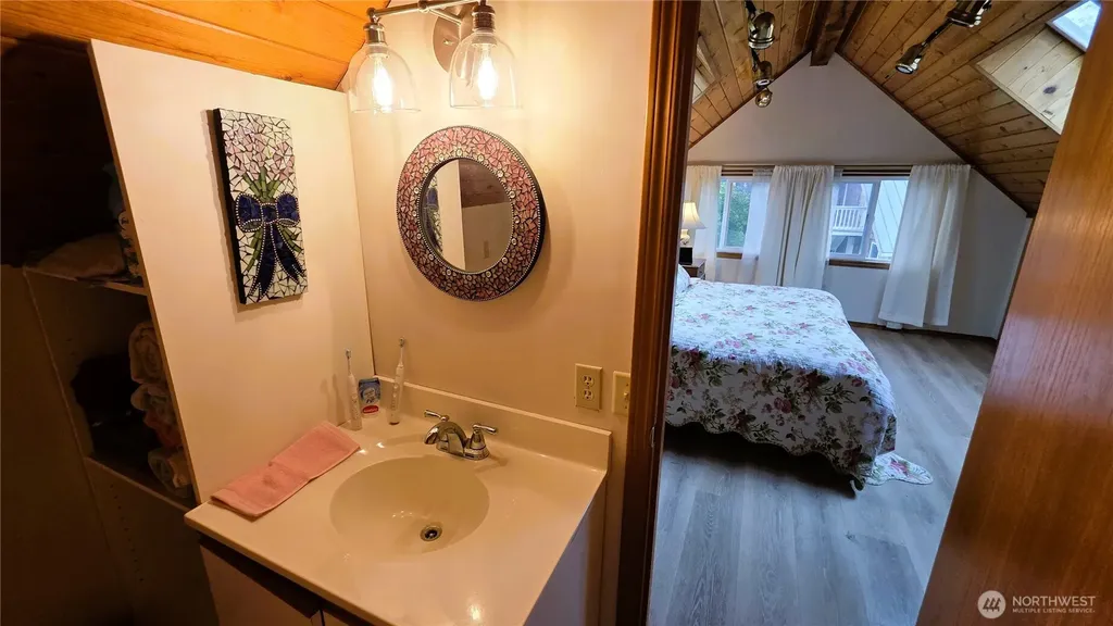 30708 N Place Ocean Park WA 98640