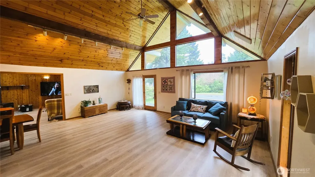 30708 N Place Ocean Park WA 98640