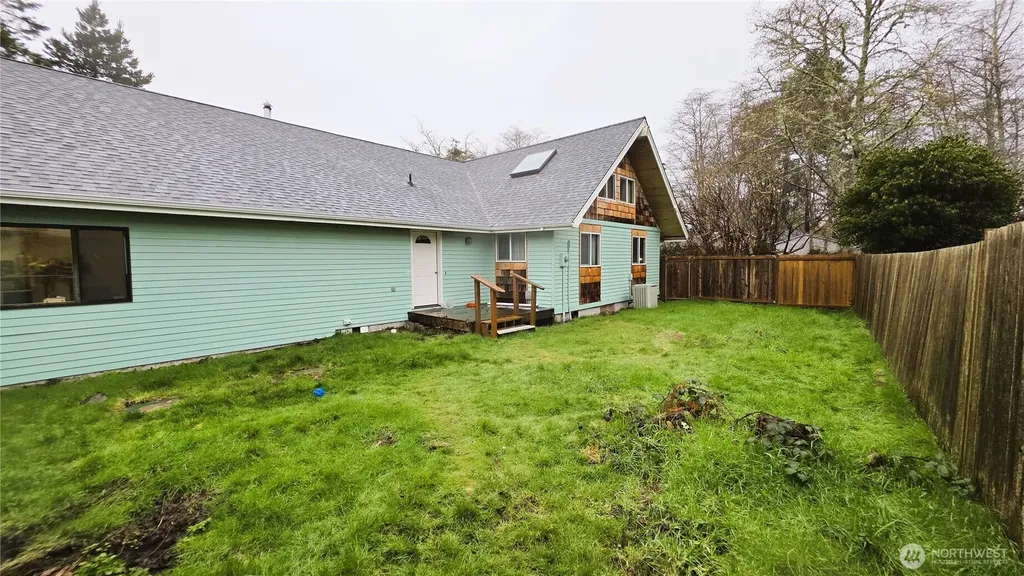 30708 N Place Ocean Park WA 98640