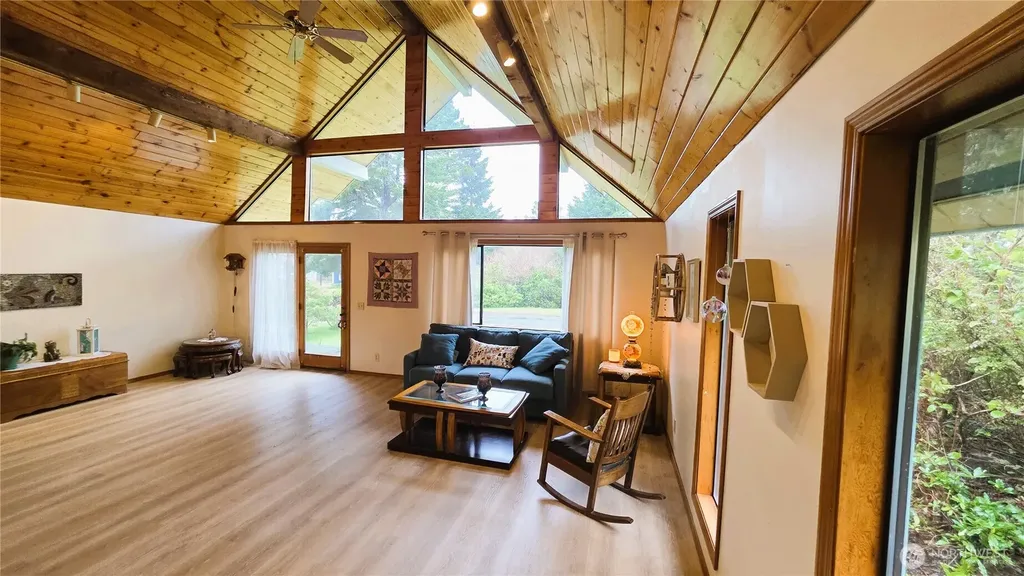 30708 N Place Ocean Park WA 98640