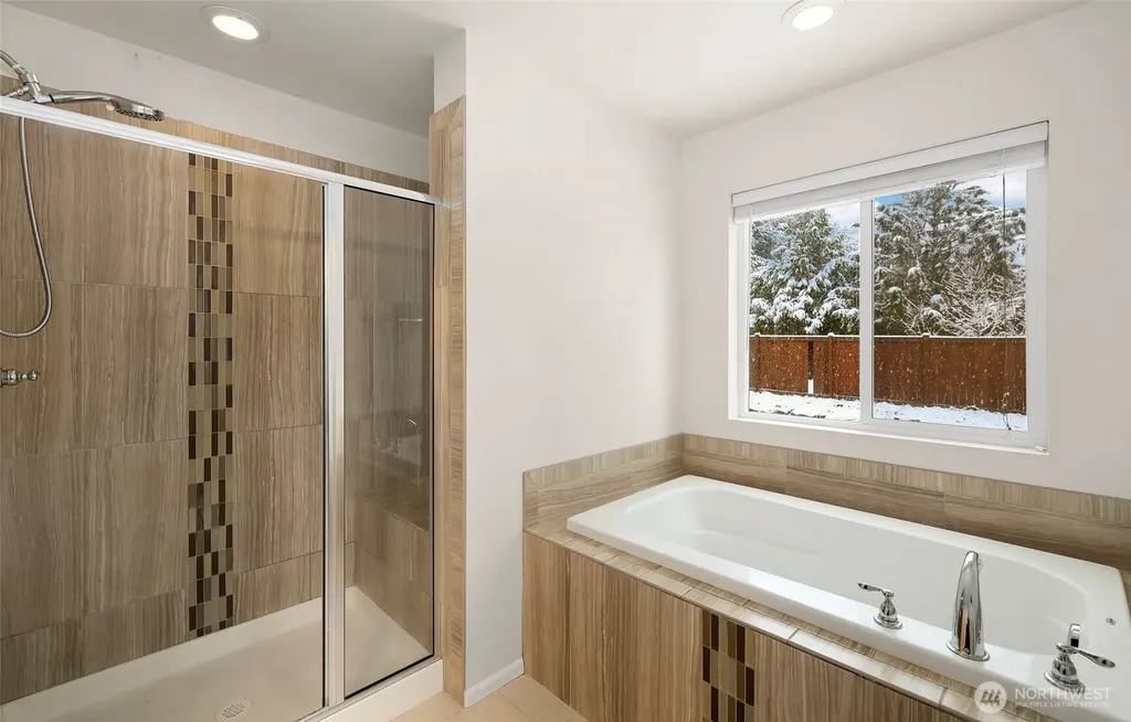 32214 50th Court S Auburn WA 98001