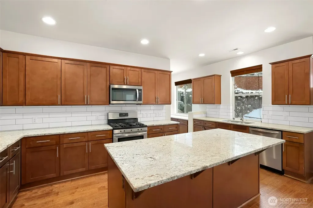 32214 50th Court S Auburn WA 98001