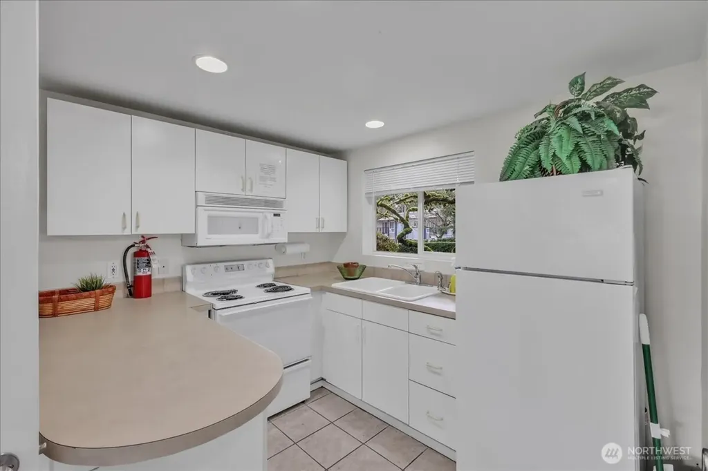 12631 NE 9th Place Bellevue WA 98005