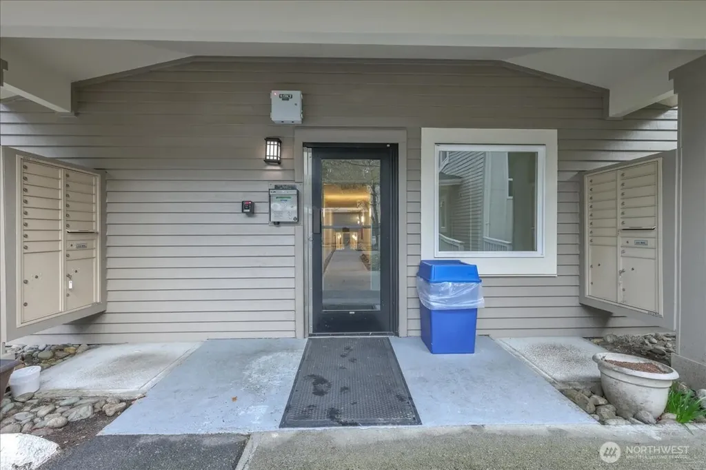 12631 NE 9th Place Bellevue WA 98005