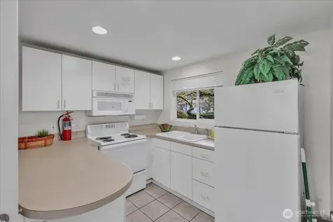 12631 NE 9th Place Bellevue WA 98005