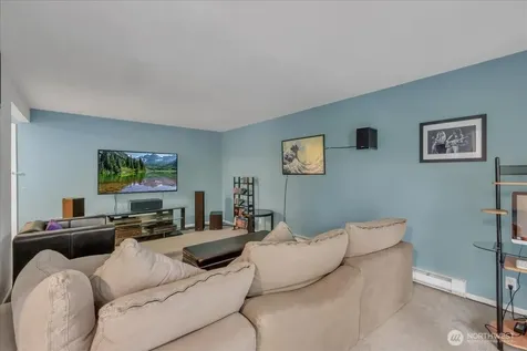 12631 NE 9th Place Bellevue WA 98005