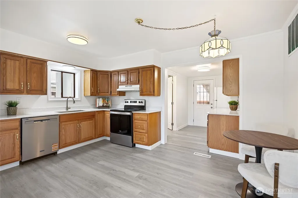 102 180th Street S Spanaway WA 98387
