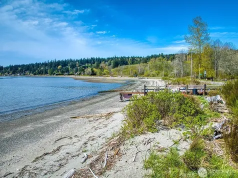 4552 Point White Drive NE Bainbridge Island WA 98110