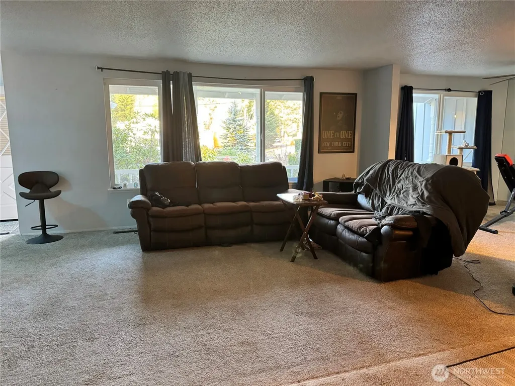 13801 Dana Lane E Puyallup WA 98373