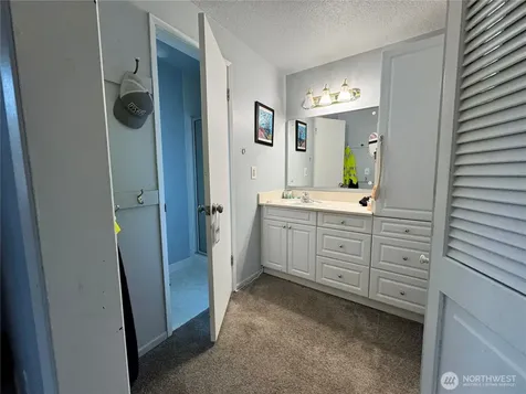13801 Dana Lane E Puyallup WA 98373