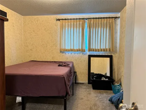 13801 Dana Lane E Puyallup WA 98373