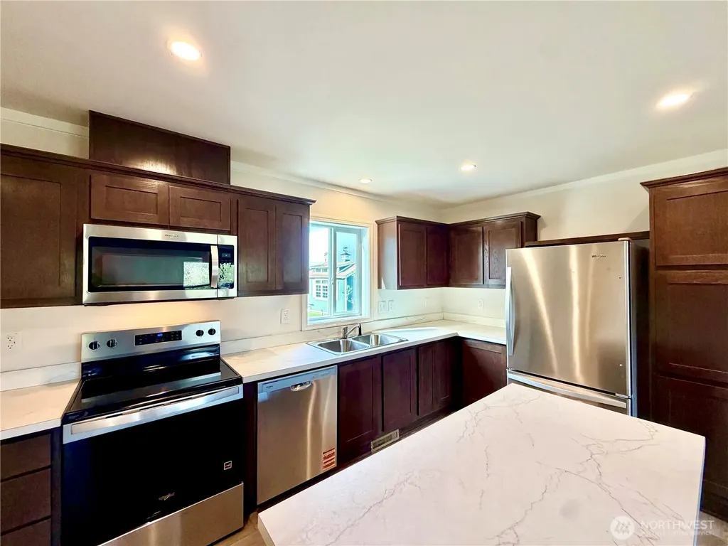 299 Octopus Avenue NE Ocean Shores WA 98569
