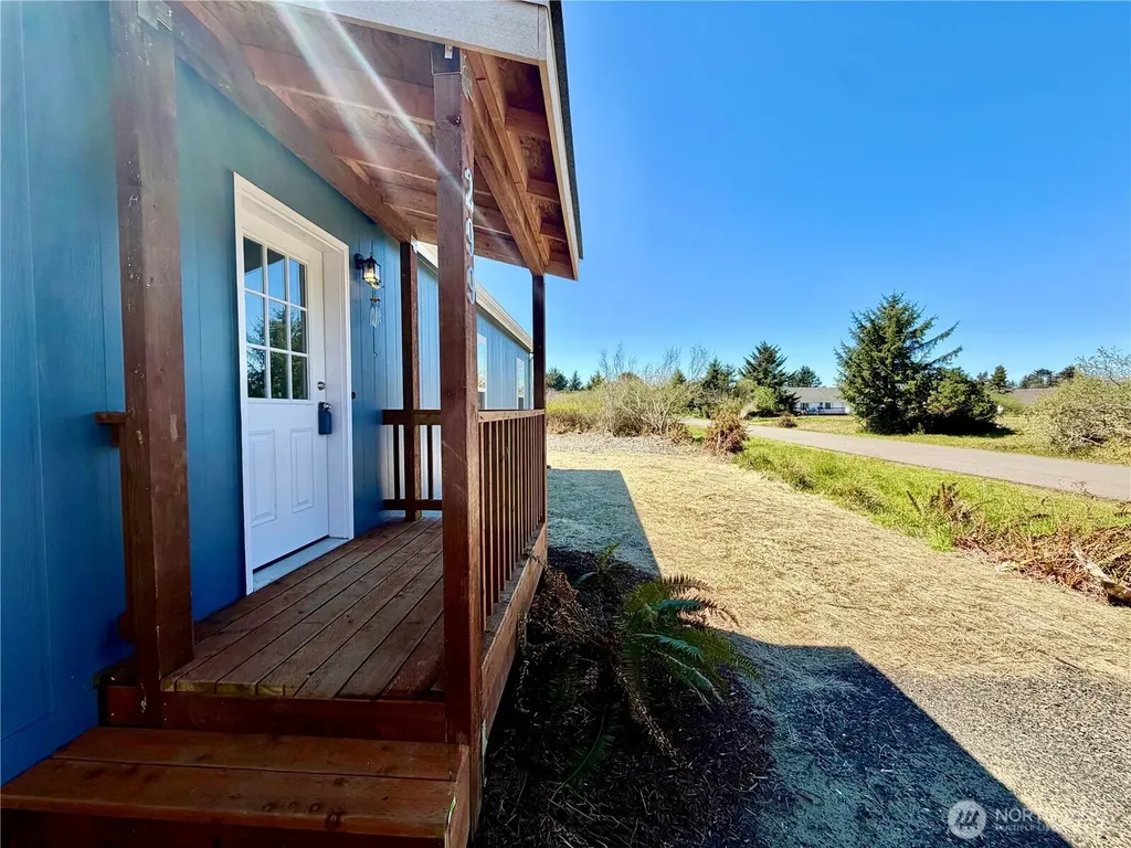 299 Octopus Avenue NE Ocean Shores WA 98569