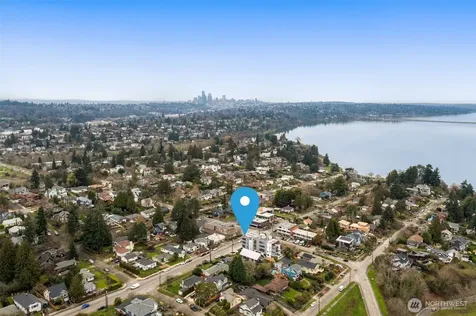 4406 50th Avenue S Seattle WA 98118