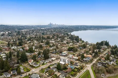 4406 50th Avenue S Seattle WA 98118